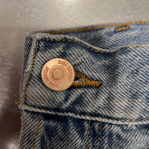 Zara denim cutoff shorts - Picture 4 of 8